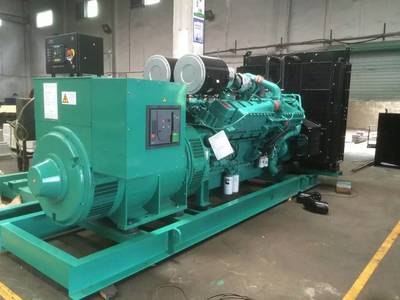 雅通機(jī)電講解柴油發(fā)電機(jī)組機(jī)油濾芯更換步驟